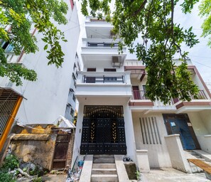 Front of property - Yestenfro (Puducherry)