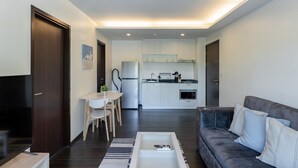 Ảnh chưa phân loại, 5 trong số 38 ảnh, nút