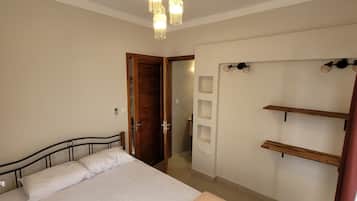 2 slaapkamers, een strijkplank/strijkijzer, wifi, beddengoed