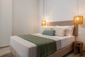 3 chambres, fer et planche à repasser, Wi-Fi, draps fournis