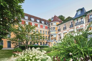 บริเวณภายนอก