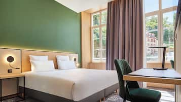 Comfort Double Room | 1 bedroom, in-room safe, desk, blackout drapes