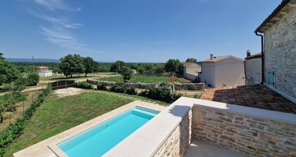 Unwind in Paradise:  Charming Villa with a Pool for an Unforgettabble Vacation.