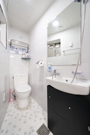 Basic-Apartment | Badezimmer