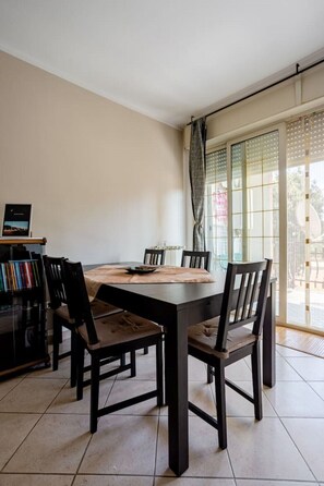 Dining - Apartment of Andrea Rio Martino Borgo San Donato (San Donato)