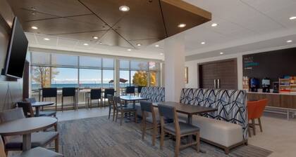 Holiday Inn Express and Suites Oscoda by IHG