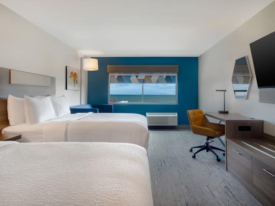 Desk, laptop workspace, free WiFi, bed sheets