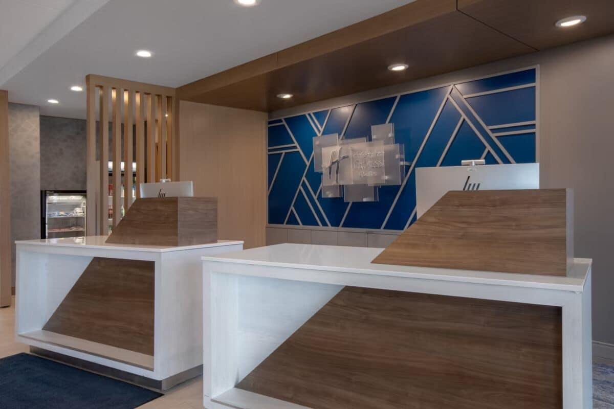 コンシェルジュ デスク