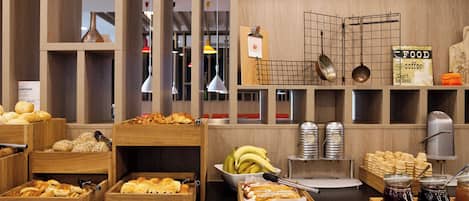 Petit déjeuner buffet compris tous les jours