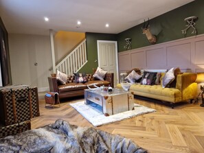 3 Schlafzimmer, individuell dekoriert, individuell eingerichtet