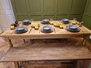 Dining - 8 Coach House (Preston)