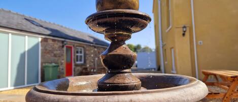 Cottage | Property grounds