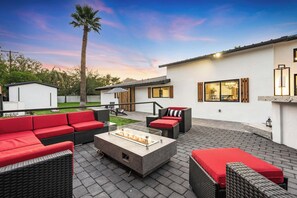 Terrace/patio - The Montecito | Luxury Villa + Casita in Old Town (Scottsdale)