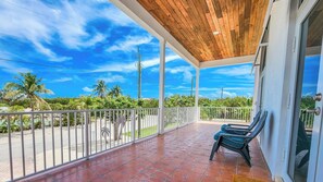 Unclassified image, 3 of 25, button - Sunset Island (Duck Key)