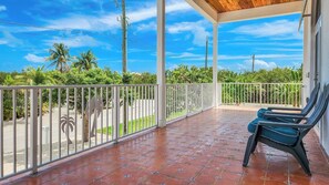 Unclassified image, 4 of 25, button - Sunset Island (Duck Key)