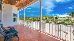 Unclassified image, 5 of 25, button - Sunset Island (Duck Key)