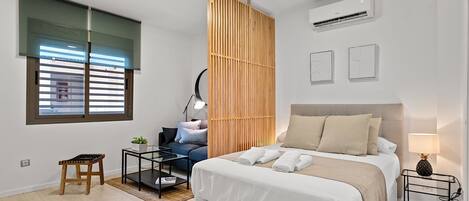 1 makuuhuone, silitysrauta/-lauta