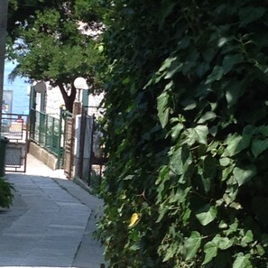 Property grounds - Familienfreundlich, Ortszentrum, Zentralstrand (Podgora)