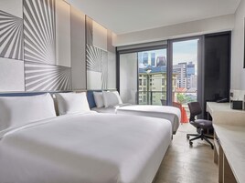 Deluxe Room, Multiple Beds, Balcony