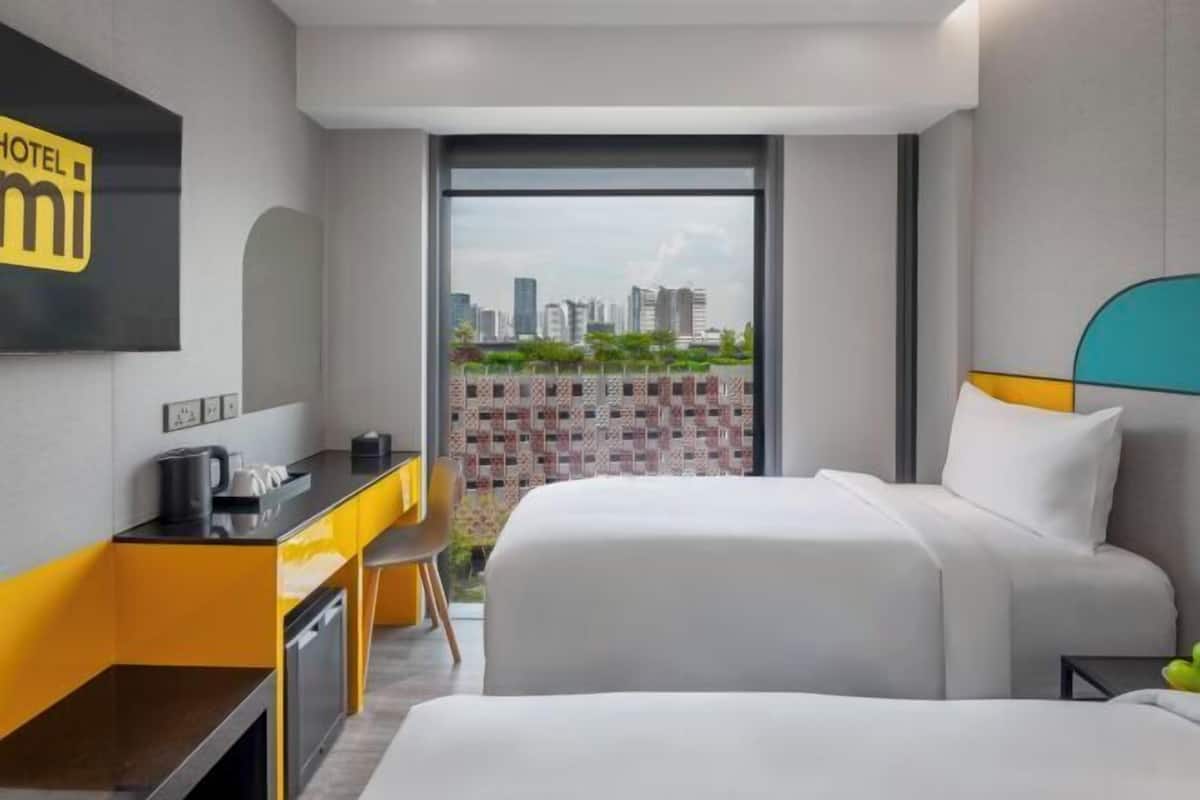 1 dormitorio, mobiliario individual, escritorio