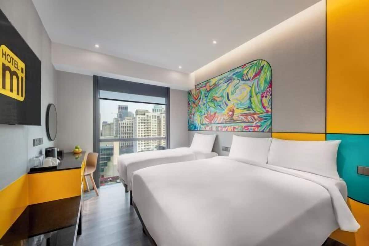 1 dormitorio, mobiliario individual, escritorio