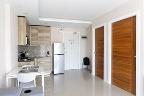 1 bedroom, in-room safe, individually furnished, iron/ironing board - Babylon Rawai 202 (Rawai)