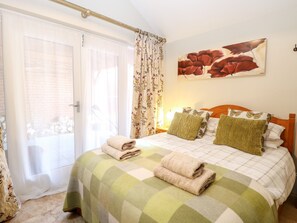 6 bedrooms, individually decorated, individually furnished, free WiFi - The Farmhouse (North Walsham)