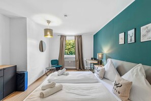 1 Schlafzimmer, Schreibtisch, Reisekinderbett, kostenloses WLAN