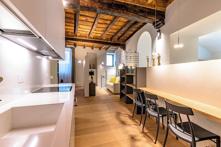 BnButler - Bergamo - Via Simone Mayr 2