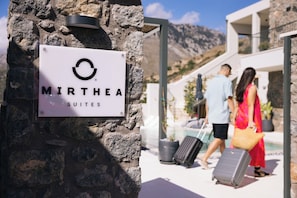 Exterior - Mirthea Suites (Agios Vasileios)