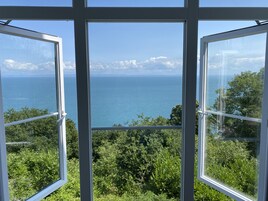 Camera Superior con 2 letti singoli, bagno in camera, vista mare (Framboise Super King /) | Con stile personalizzato, con arredamento individuale, Wi-Fi gratuito