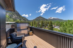 Property grounds - Minutes from Frisco Main Street, 3 Balconies with Panoramic Mountain Views (Frisco)