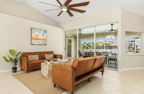 Smart TV, ping pong - MAGNIFICENT! LUXURY WATERFRONT HOME;BIG HEATED POOL-80’ DOCK! 5 MIN FISH VILLAGE (Punta Gorda)