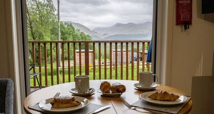 Pinemarten Lodge near Roy Bridge