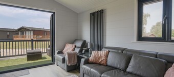 Oakwood 2 @ Pinewood Retreat