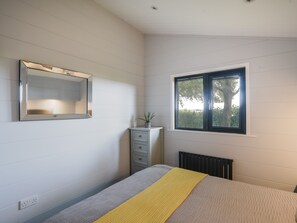 3 bedrooms, individually decorated, individually furnished, free WiFi