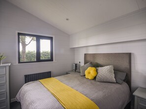 3 bedrooms, individually decorated, individually furnished, free WiFi