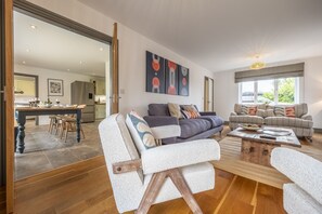 Fernseher, Kamin