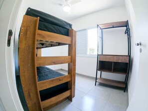 Apartamento | 2 quartos, Wi-Fi de cortesia, roupa de cama