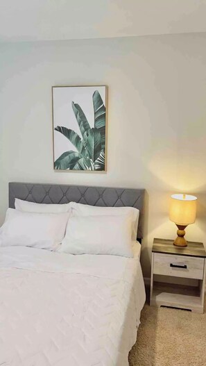 3 Schlafzimmer, Schreibtisch, Bügeleisen/Bügelbrett, WLAN