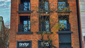Exterior - Bridge Hotel (Tbilisi)