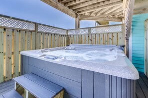 Outdoor spa tub - Premier Oceanfront Dog Friendly w/ Pool, Hot Tub, Elevator, Game & Media Rooms (Avon)