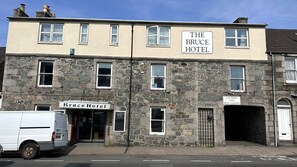 トリプルルーム エンスイート | 施設の入り口