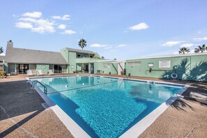 Pool - First-Floor Waterfront Condo | Boat Slip & Trailer Parking (Corpus Christi)
