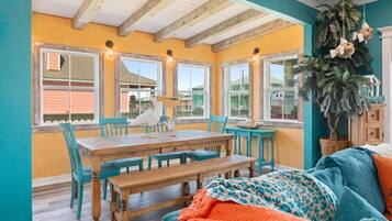 House, 3 Bedrooms | Dining