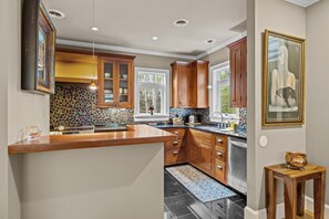 Private kitchen - The Marsh House 2 Bedroom Home by RedAwning (Havelock)