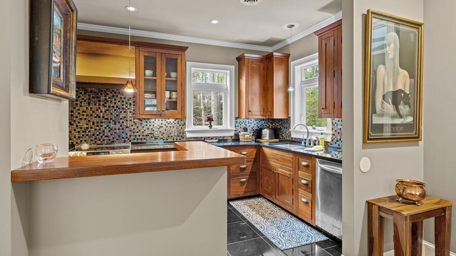 The Marsh House 2 Bedroom Home by RedAwning