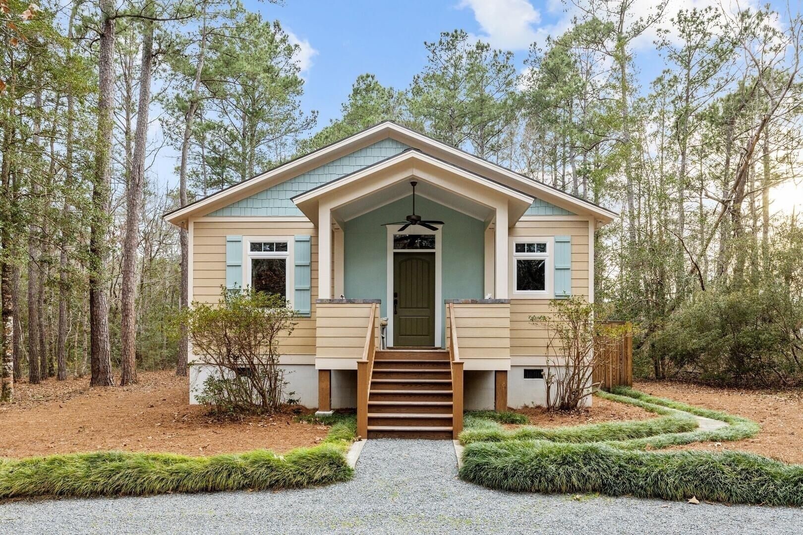 House, 2 Bedrooms | Exterior