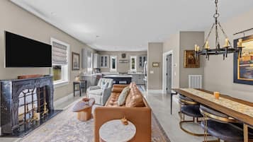 House, 3 Bedrooms | Living area