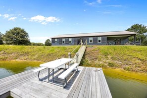 House, 3 Bedrooms | Outdoor dining